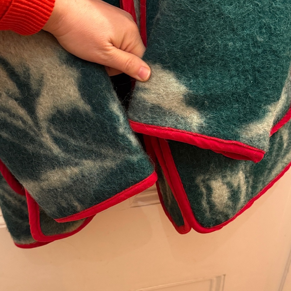 Carleen Green & Cream Fleece Jacket with Red Trim - Picture 10 of 15